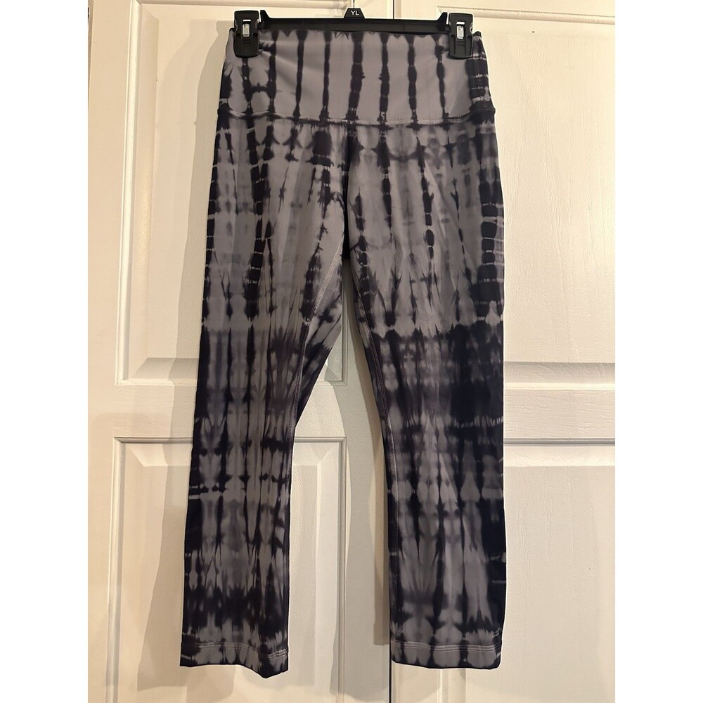 Lululemon Leggings 4 crop Grey Black Tie Dye  Small 3/4 Length Activewear C2